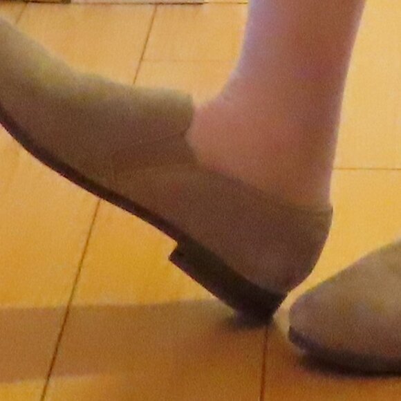 Franco Sarto Light Beige Suede Flats, size 10 - Picture 7 of 12